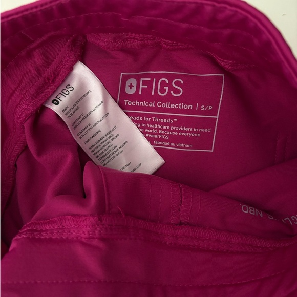 Figs Raspberry Pink Top and Jogger Scrub Set - Picture 4 of 4
